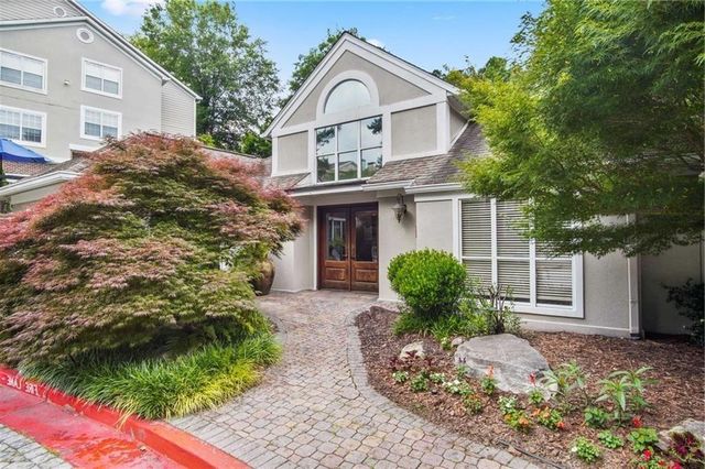 4244 River Green NW Drive 111, Atlanta, GA 30327