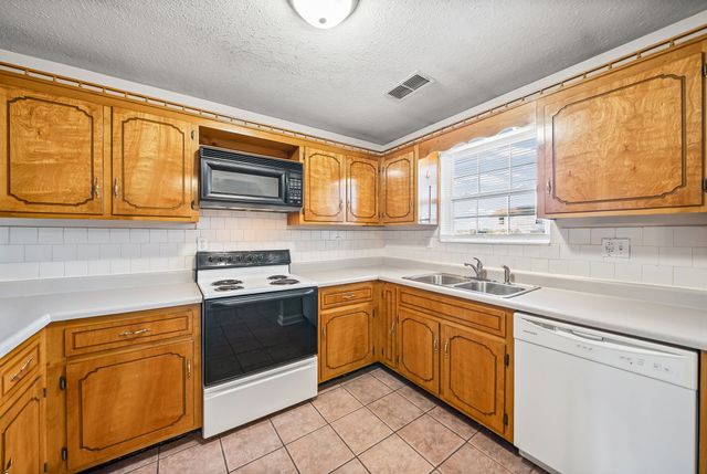 1174 Schatten Street, Oak Grove, KY 42262