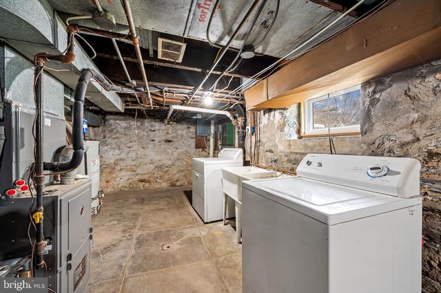 304 W COLD SPRING LN, Baltimore, MD 21210