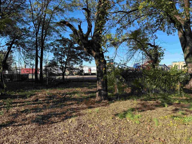1327 NICHOLAS ST, Memphis, TN 38107