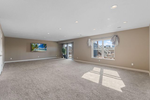 4014 Holasek Path, Chaska, MN 55318