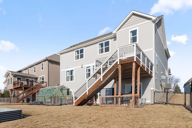 4014 Holasek Path, Chaska, MN 55318