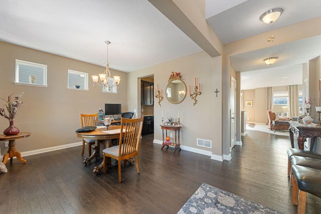 4014 Holasek Path, Chaska, MN 55318