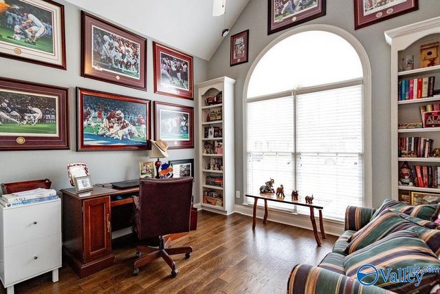 2606 Edgerton Drive SE, Owens Cross Roads, AL 35763