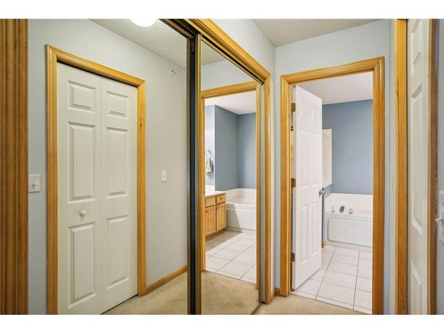 13750 54th Avenue N 106, Plymouth, MN 55446