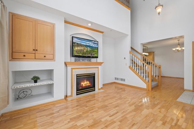 13750 54th Avenue N 106, Plymouth, MN 55446