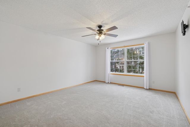 13750 54th Avenue N 106, Plymouth, MN 55446