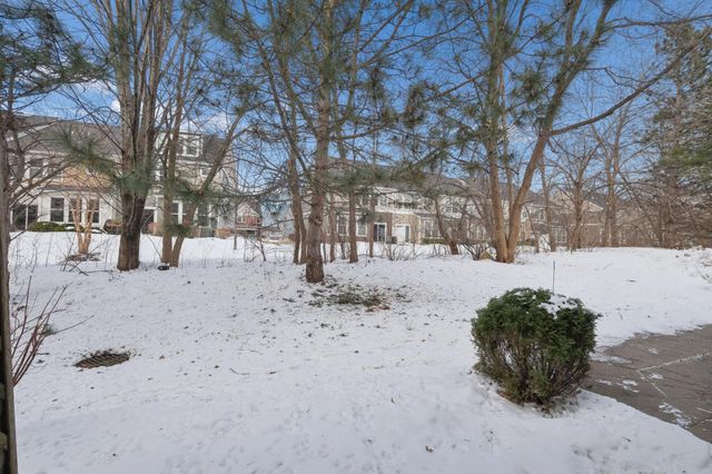 13750 54th Avenue N 106, Plymouth, MN 55446