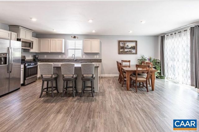 126 VIRGINIA AVE, Palmyra, VA 22963