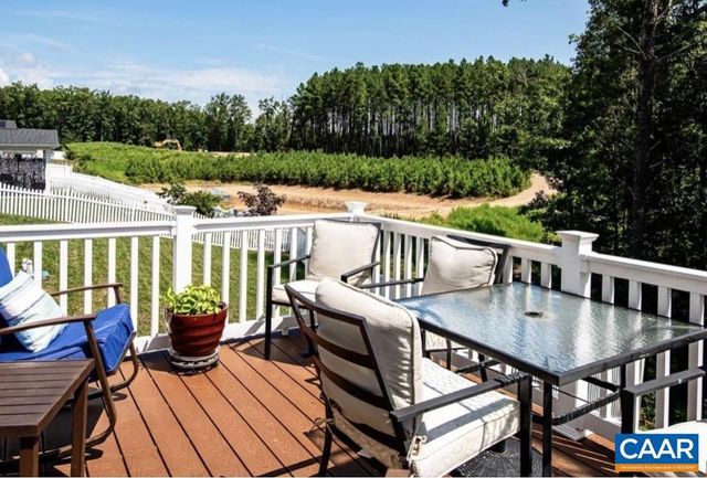 126 VIRGINIA AVE, Palmyra, VA 22963