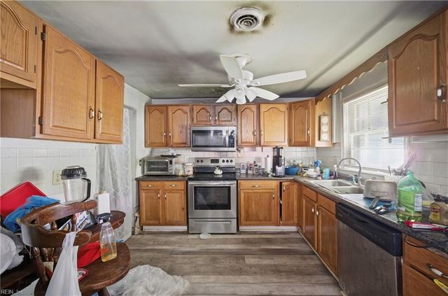 2261 Shipyard RD, Chesapeake, VA 23323
