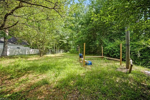 2261 Shipyard RD, Chesapeake, VA 23323