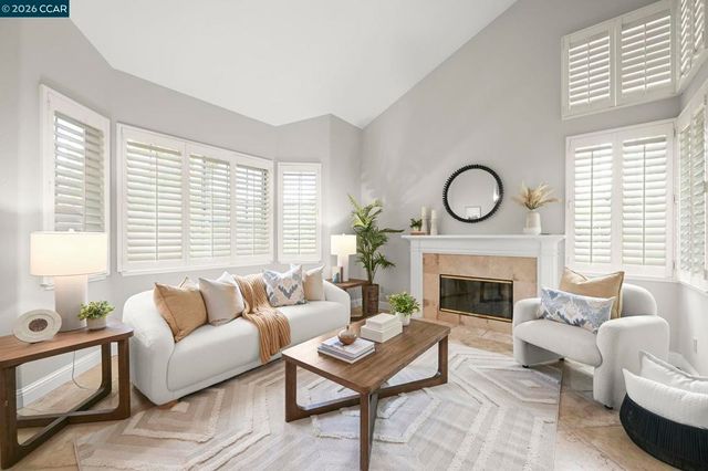 135 Crestridge Dr, Danville, CA 94506