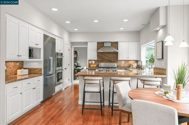 135 Crestridge Dr, Danville, CA 94506