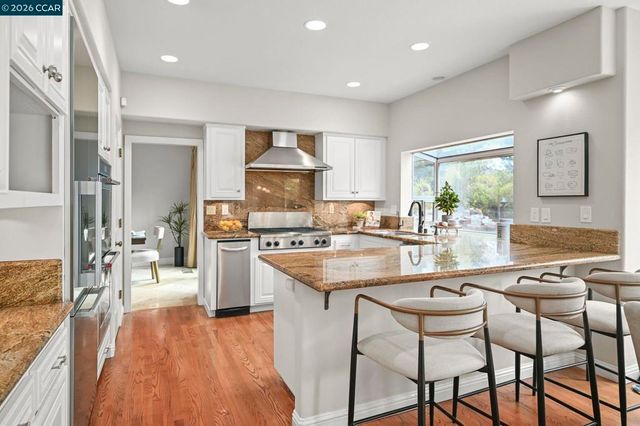 135 Crestridge Dr, Danville, CA 94506