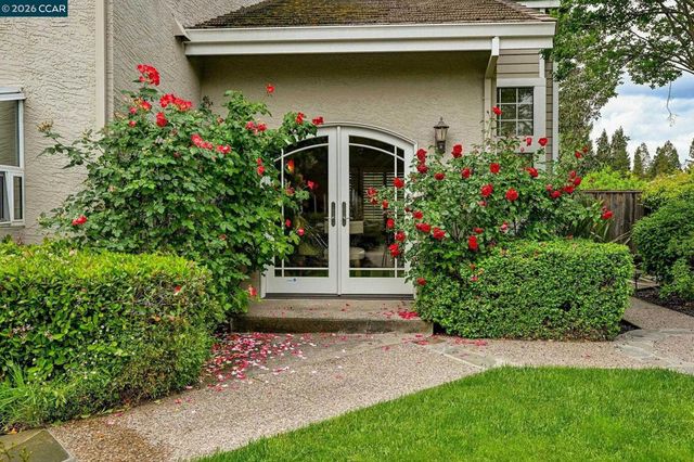 135 Crestridge Dr, Danville, CA 94506