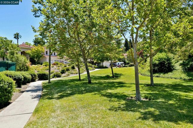 135 Crestridge Dr, Danville, CA 94506