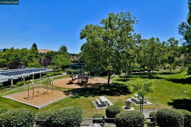 135 Crestridge Dr, Danville, CA 94506