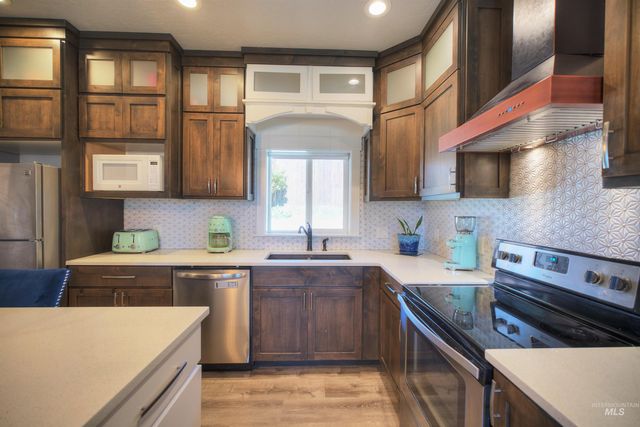 11 6th Street, Middleton, ID 83644