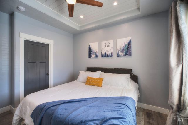 11 6th Street, Middleton, ID 83644