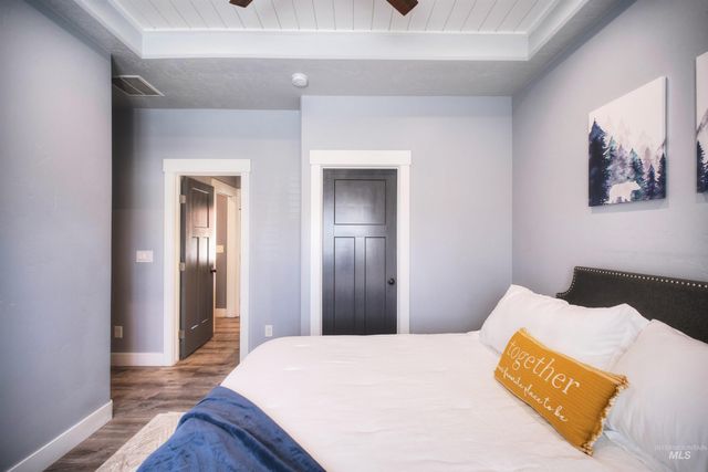 11 6th Street, Middleton, ID 83644