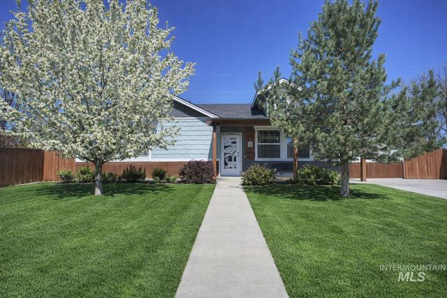 11 6th Street, Middleton, ID 83644