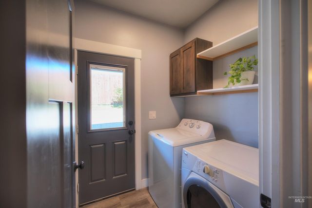 11 6th Street, Middleton, ID 83644