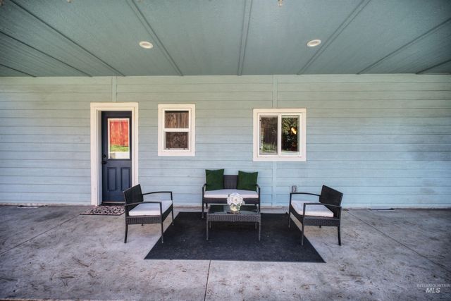 11 6th Street, Middleton, ID 83644