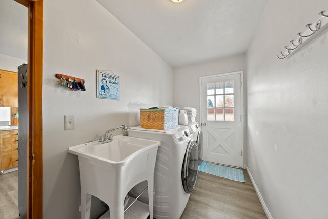 61022 Parrell Road, Bend, OR 97702