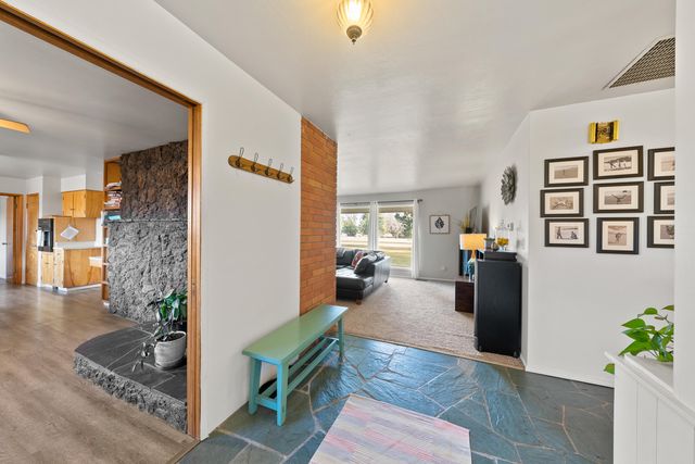 61022 Parrell Road, Bend, OR 97702