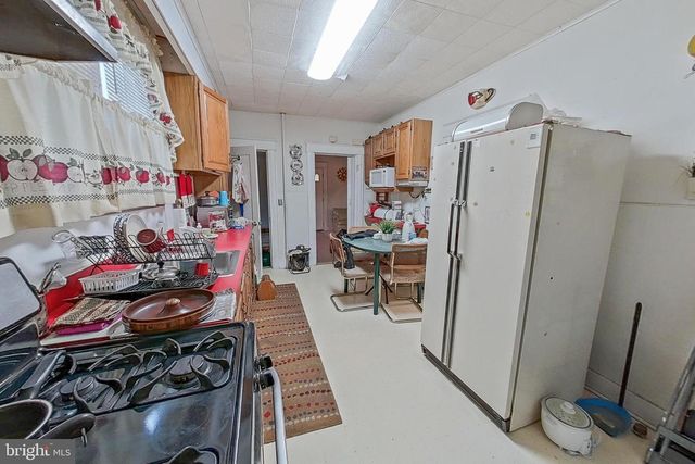 2803 RUSCOMBE LN, Baltimore, MD 21215