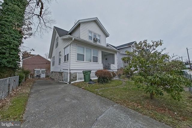 2803 RUSCOMBE LN, Baltimore, MD 21215