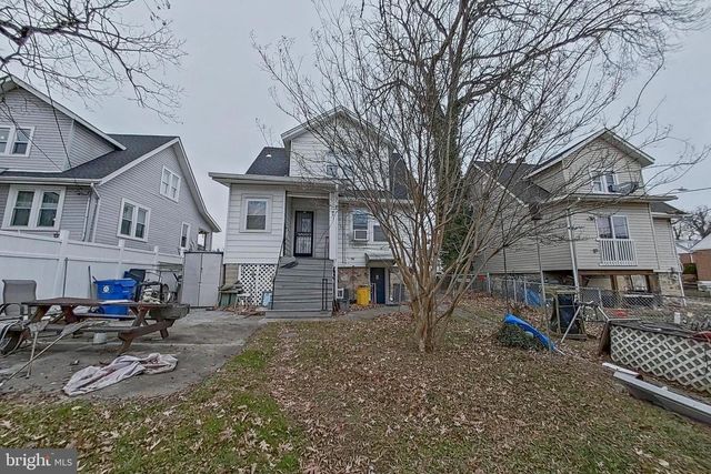 2803 RUSCOMBE LN, Baltimore, MD 21215