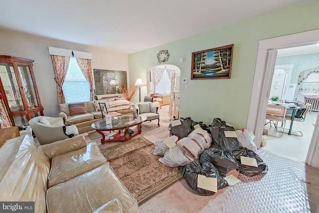 2803 RUSCOMBE LN, Baltimore, MD 21215