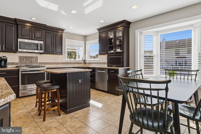 112 AUGUST LN, Lansdale, PA 19446