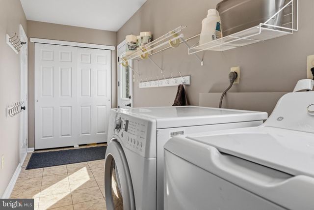 112 AUGUST LN, Lansdale, PA 19446