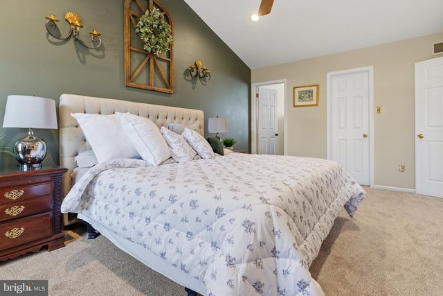 112 AUGUST LN, Lansdale, PA 19446
