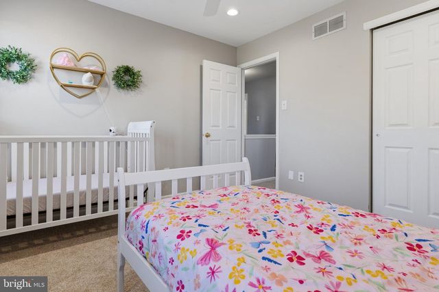 112 AUGUST LN, Lansdale, PA 19446