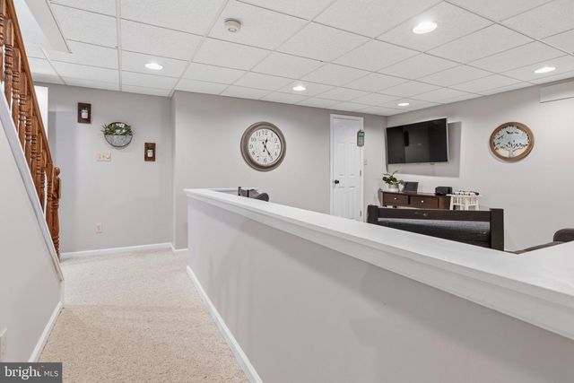 112 AUGUST LN, Lansdale, PA 19446