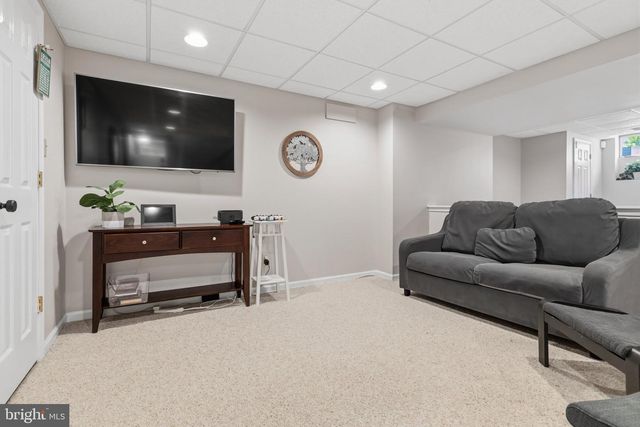 112 AUGUST LN, Lansdale, PA 19446