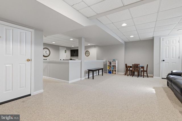 112 AUGUST LN, Lansdale, PA 19446