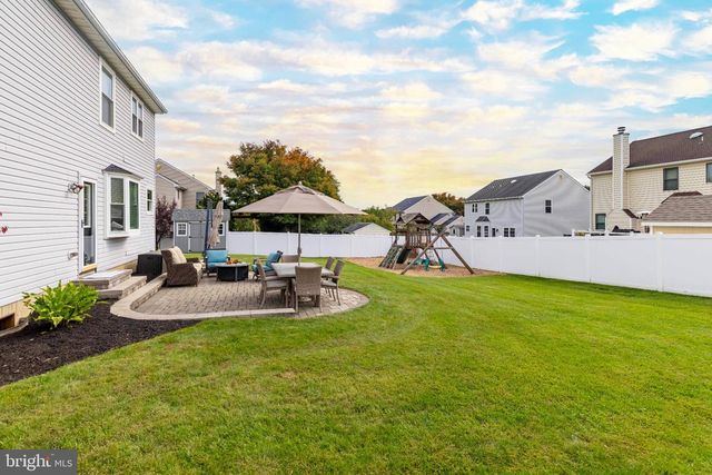 112 AUGUST LN, Lansdale, PA 19446
