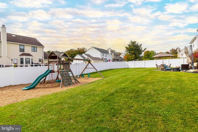 112 AUGUST LN, Lansdale, PA 19446