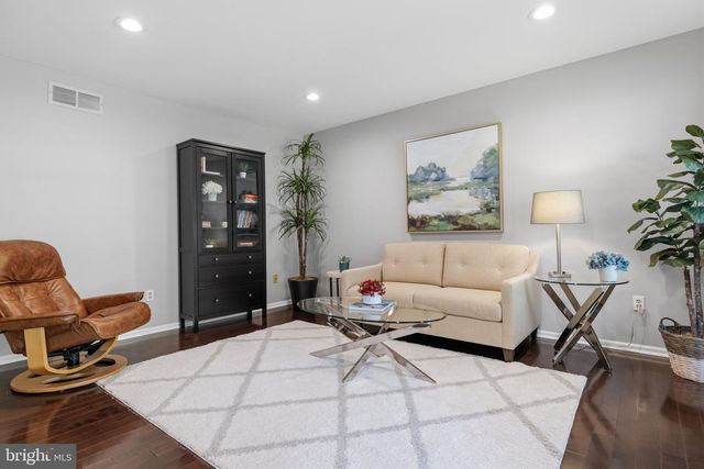 112 AUGUST LN, Lansdale, PA 19446