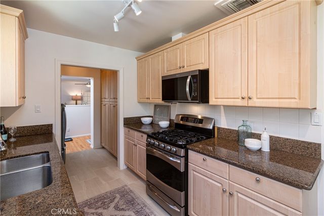 736 Brown, Burbank, CA 91504