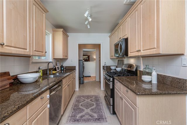 736 Brown, Burbank, CA 91504