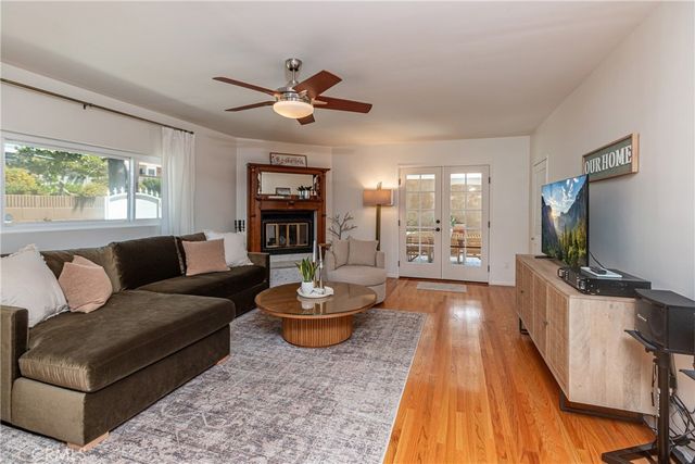 736 Brown, Burbank, CA 91504