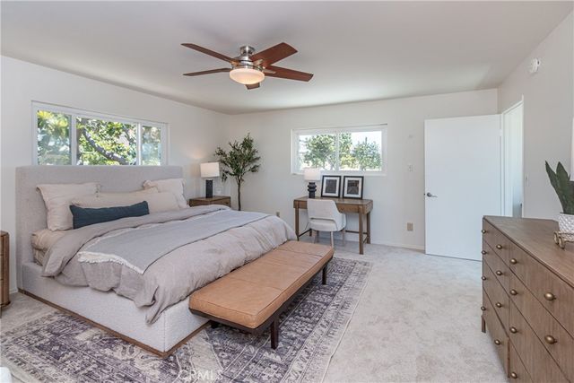 736 Brown, Burbank, CA 91504