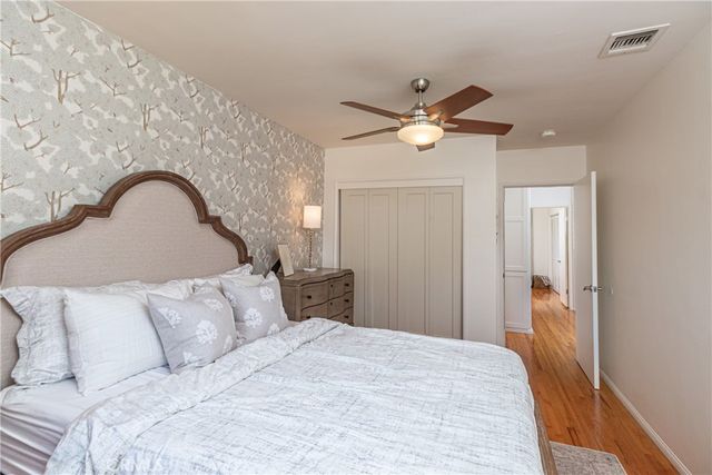 736 Brown, Burbank, CA 91504