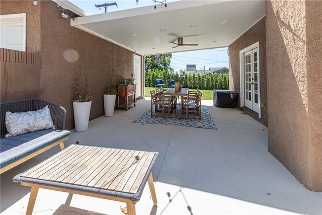 736 Brown, Burbank, CA 91504